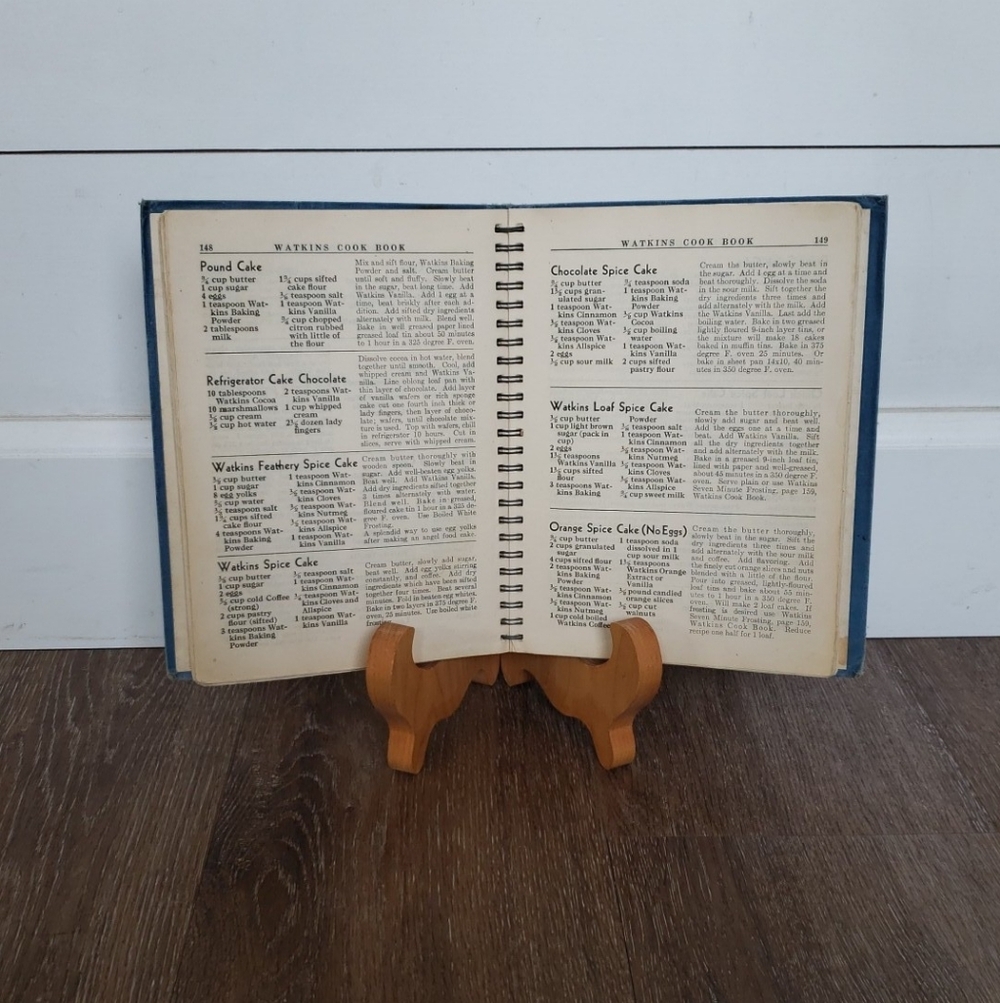Vintage Wooden Hinged Display Stand For Cookbooks, Artwork Or Decorative Plates